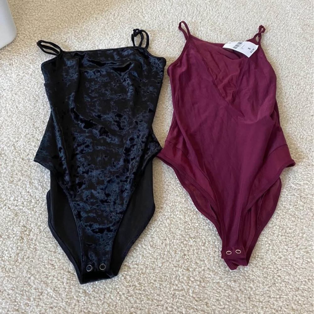 Forever 21 size small body suits
